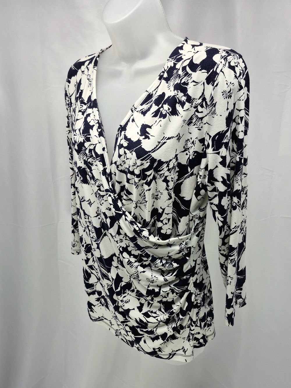 Talbots Asymmetrical Faux Wrap Top Navy Blue & White Floral Size M Office Preppy